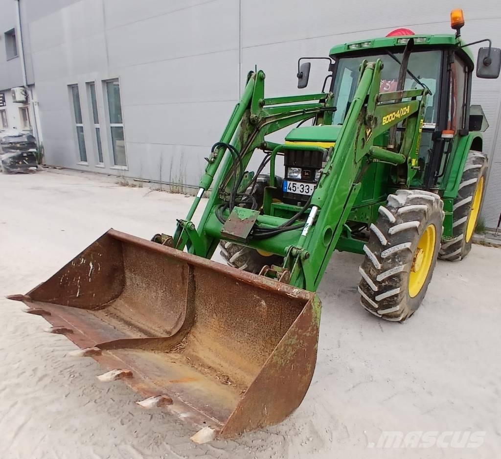 John Deere 6110 Traktoriai