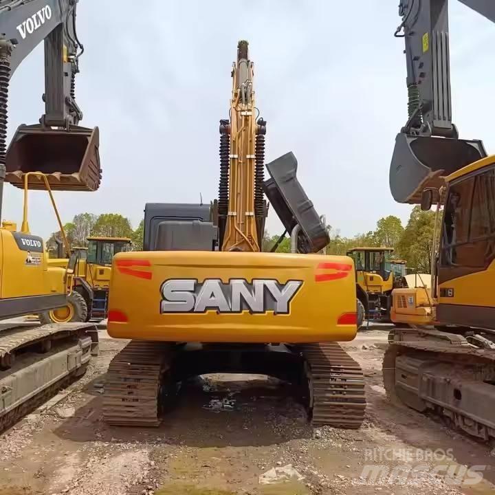 Sany SY215Cpro Vikšriniai ekskavatoriai