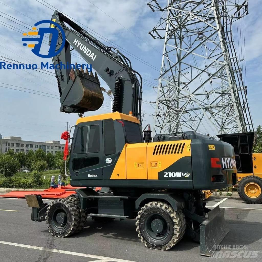 Hyundai 210W-9 Ratiniai ekskavatoriai