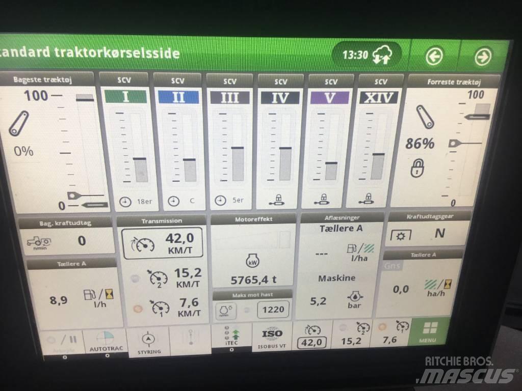John Deere 6250R Traktoriai