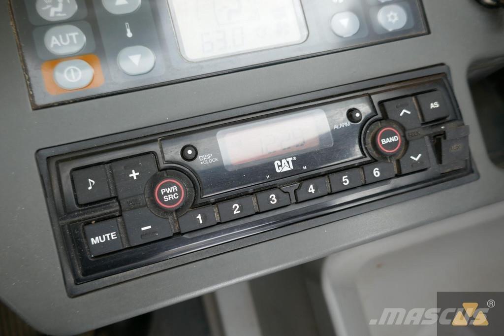 CAT 325F LCR Vikšriniai ekskavatoriai