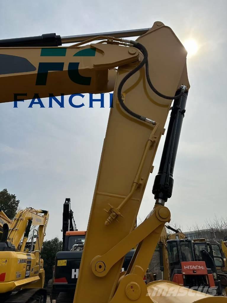 CAT 325 D Vikšriniai ekskavatoriai