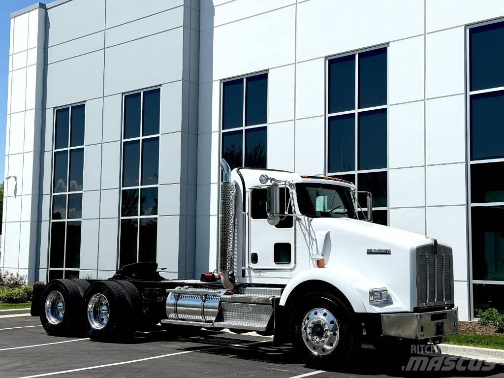 Kenworth T800 Naudoti vilkikai