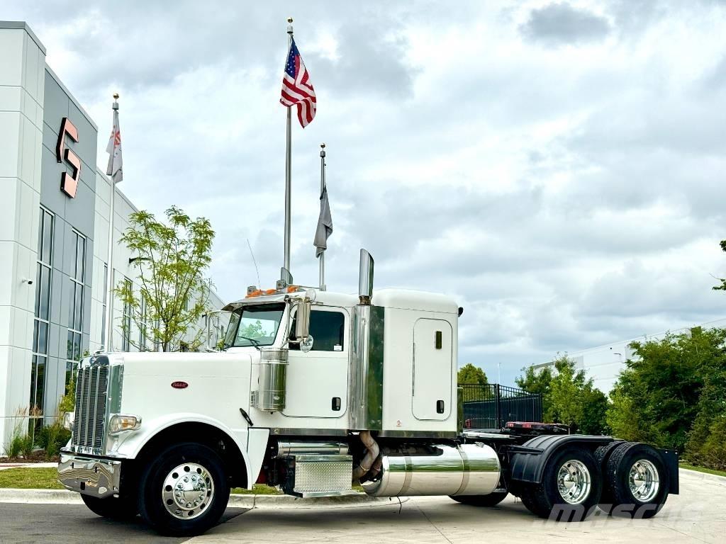 Peterbilt 388 Naudoti vilkikai