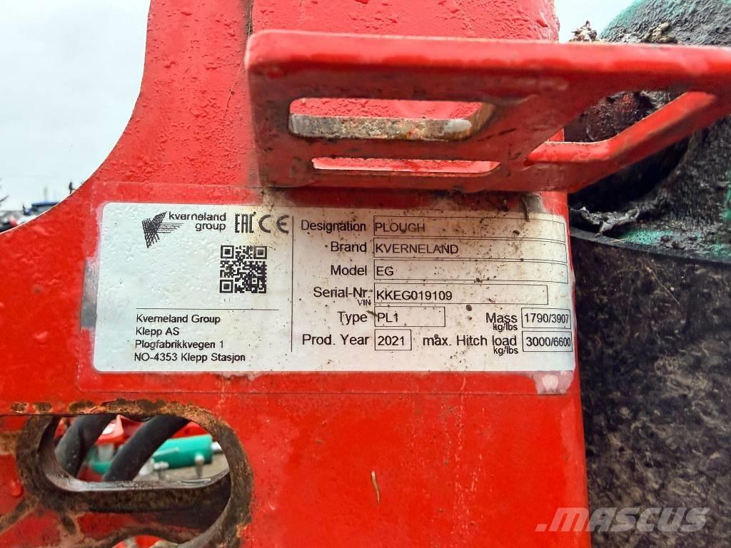 Kverneland EG85 Apverčiamieji plūgai