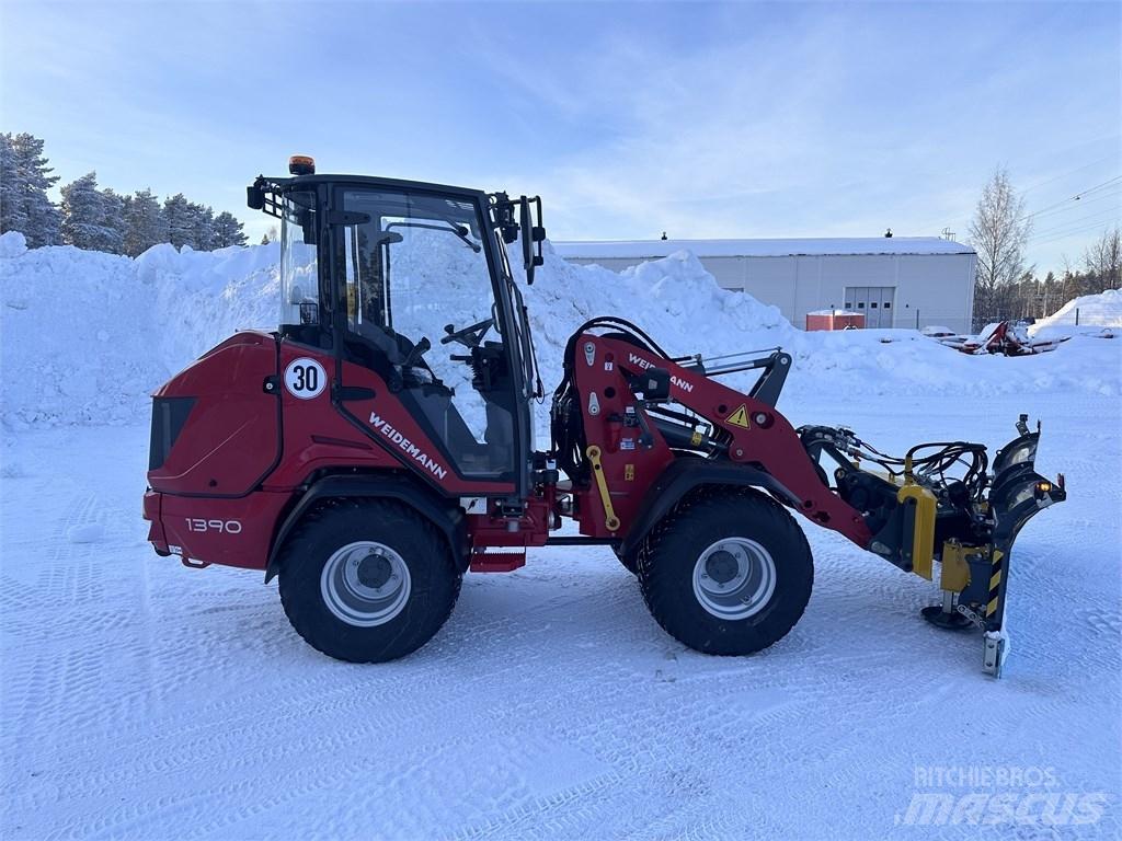 Weidemann 1390 Krautuvai su šoniniu pasukimu
