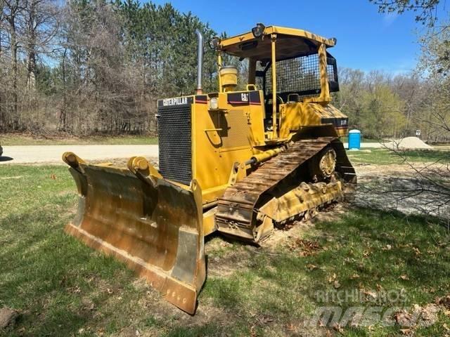 CAT D 5 M XL Vikšriniai buldozeriai