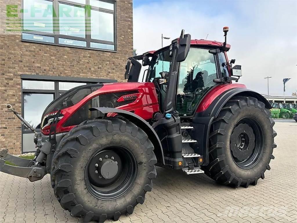 Valtra q265 Traktoriai