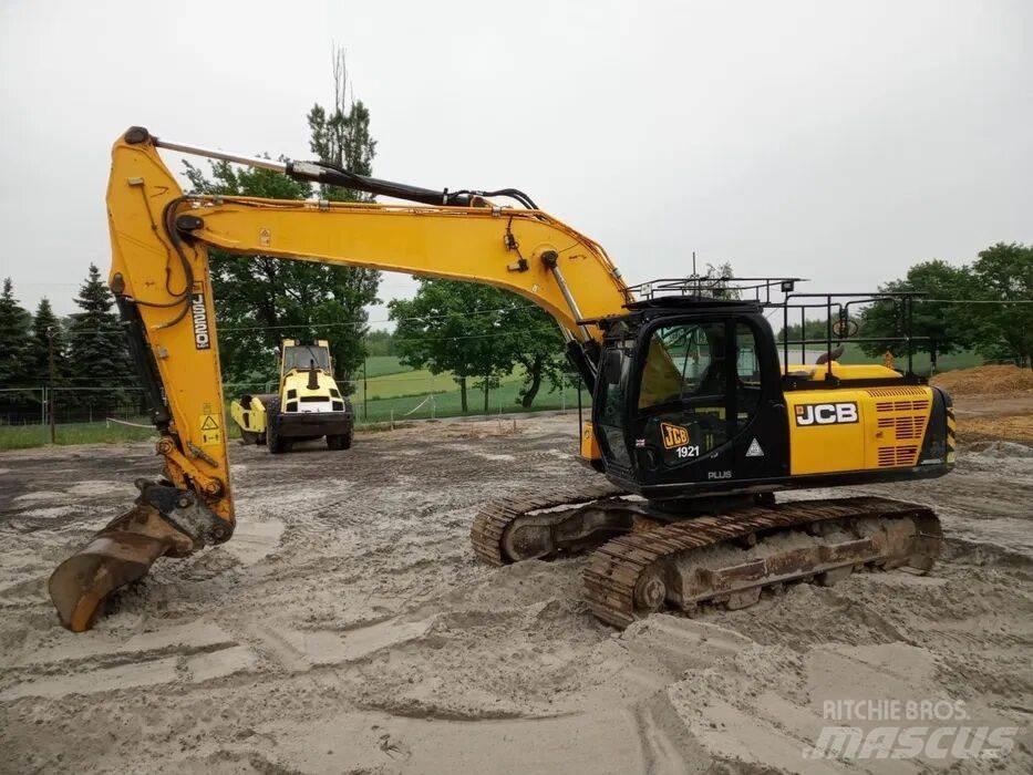 JCB JS220LC Vikšriniai ekskavatoriai