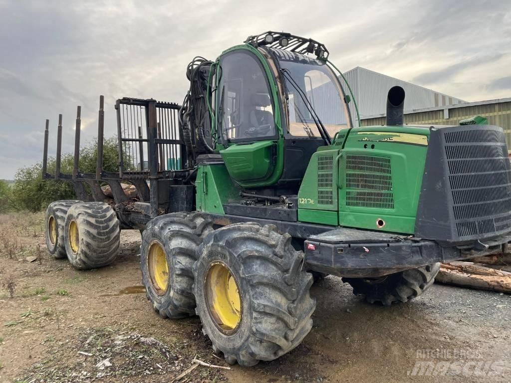 John Deere 1210 E Naudoti miškovežiai (Forvarderiai)