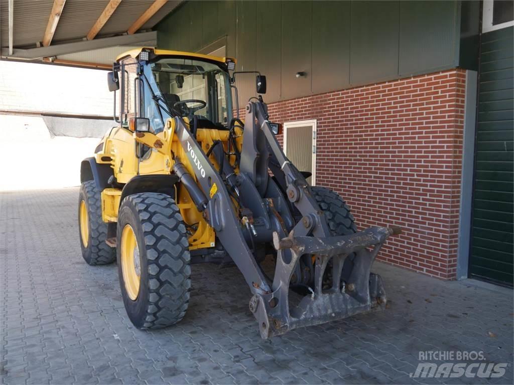 Volvo L45f Naudoti ratiniai krautuvai
