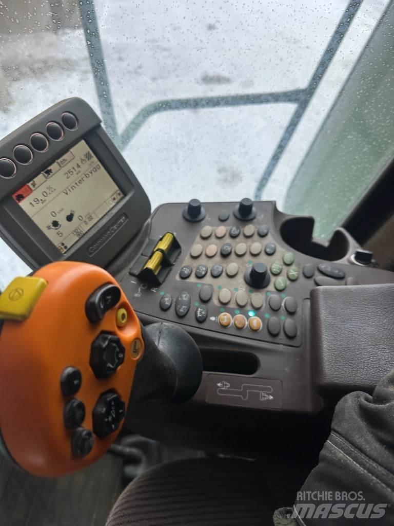 John Deere T550 Derliaus nuėmimo kombainai