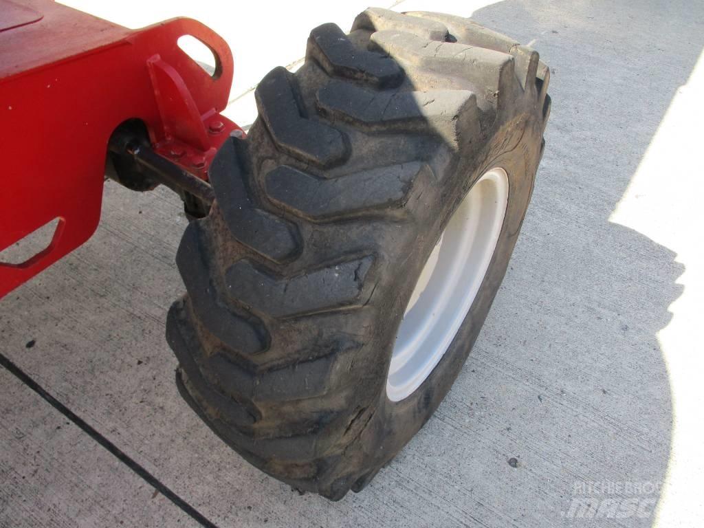 Manitou 160 ATJ (397) Kompaktiškas savaeigis strėlinis keltuvas