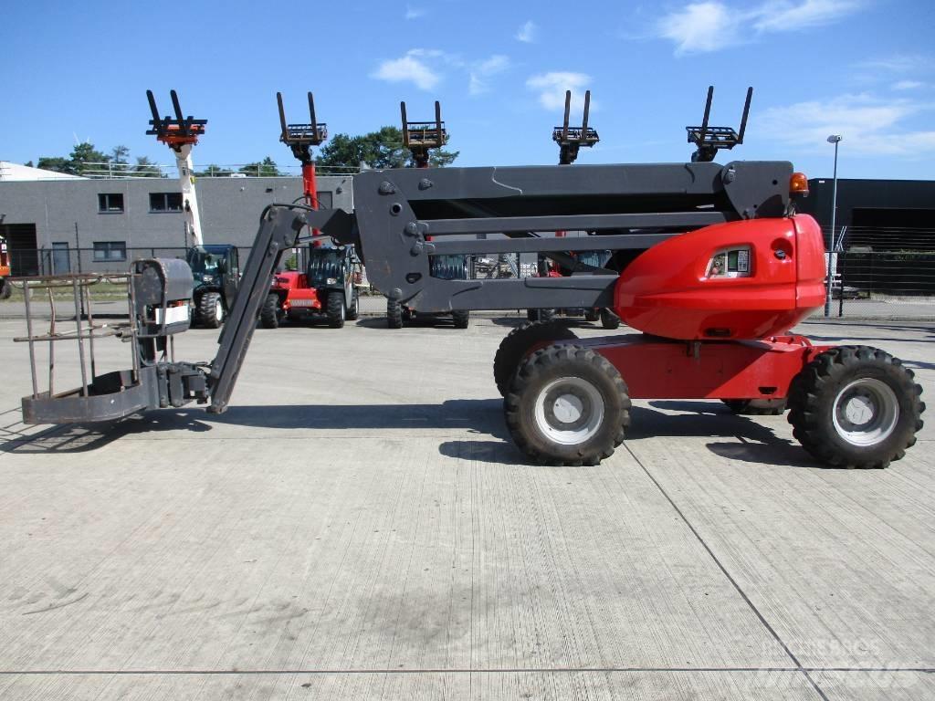 Manitou 160 ATJ (397) Kompaktiškas savaeigis strėlinis keltuvas