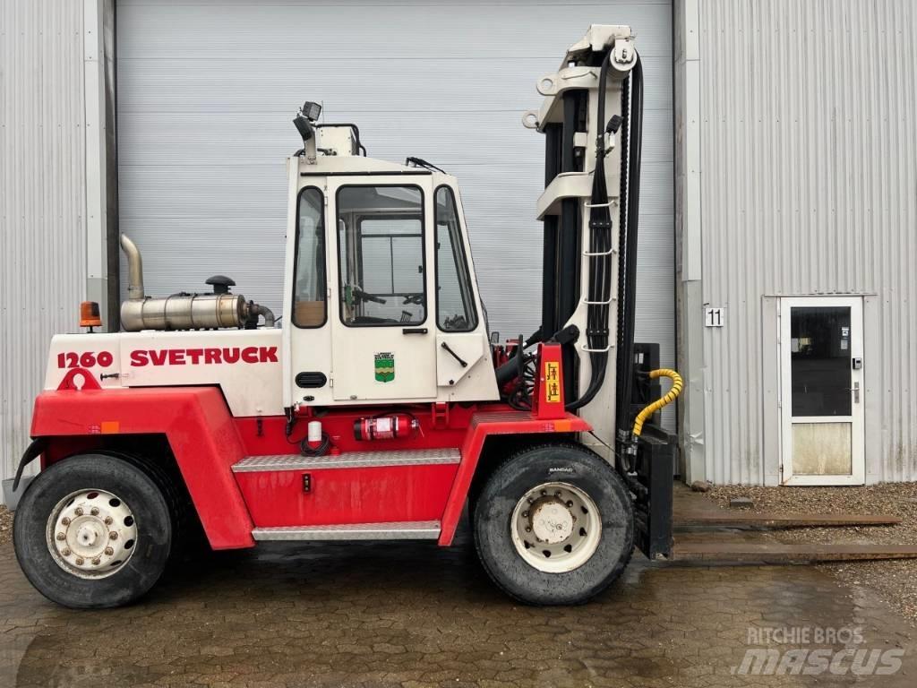 Svetruck 1260-30 Dyzeliniai krautuvai