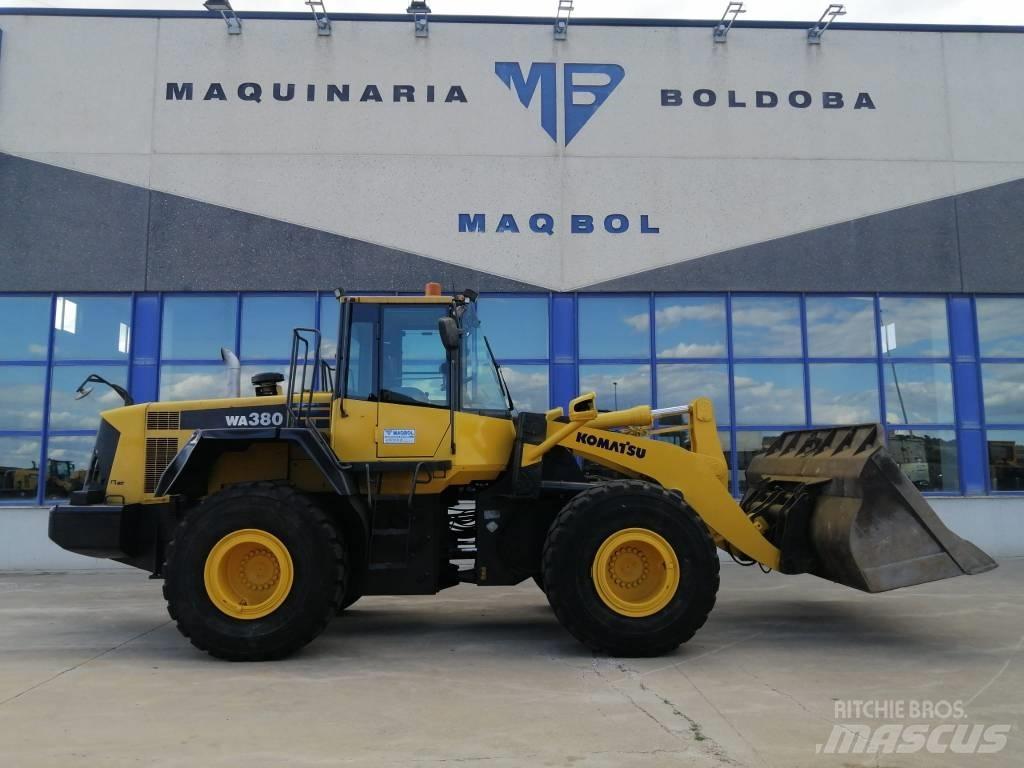 Komatsu WA 380-6 Naudoti ratiniai krautuvai