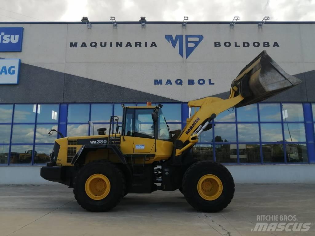Komatsu WA 380-6 Naudoti ratiniai krautuvai