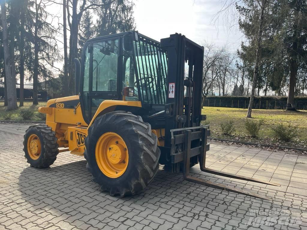 JCB 930 Visureigiai krautuvai