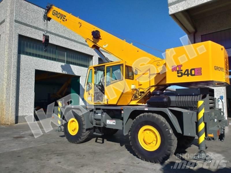 Grove RT540E Neapdoroto reljefo kranai
