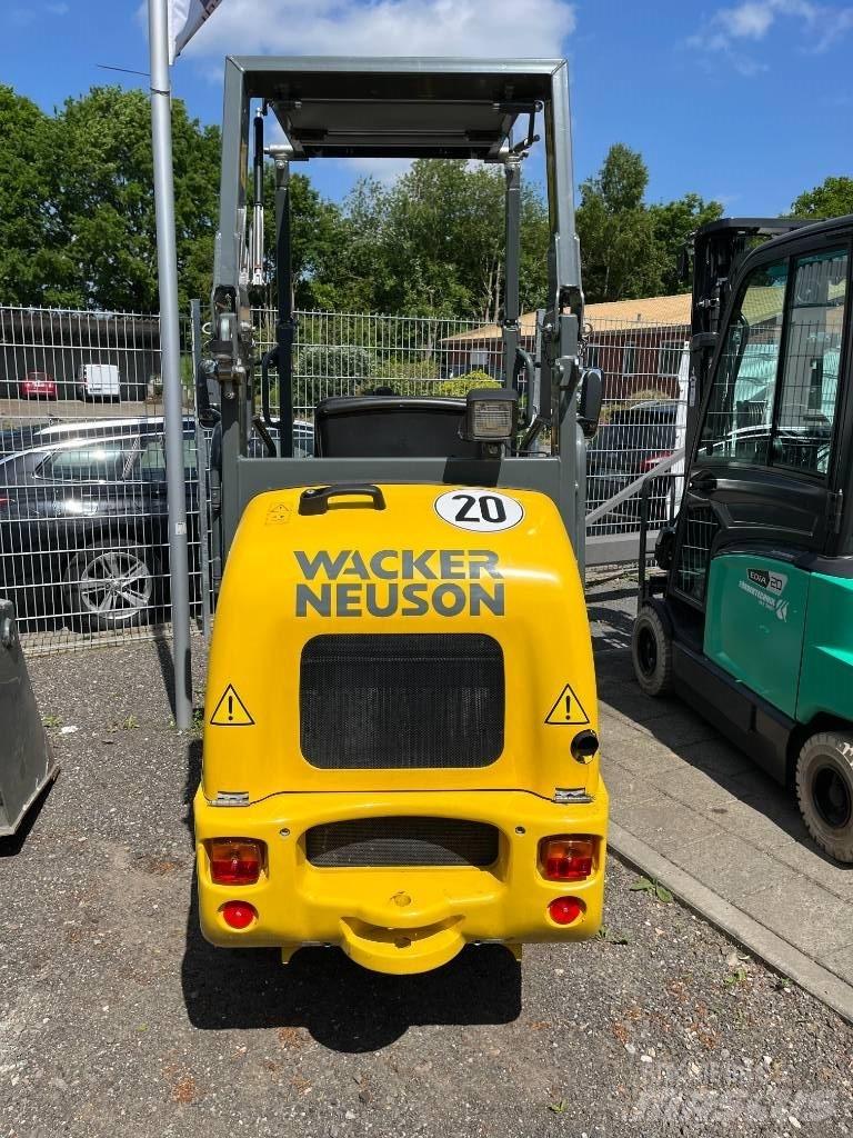 Wacker Neuson WL 20 Naudoti ratiniai krautuvai