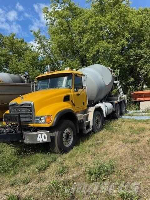 Mack CV 713 Betono siurbliai