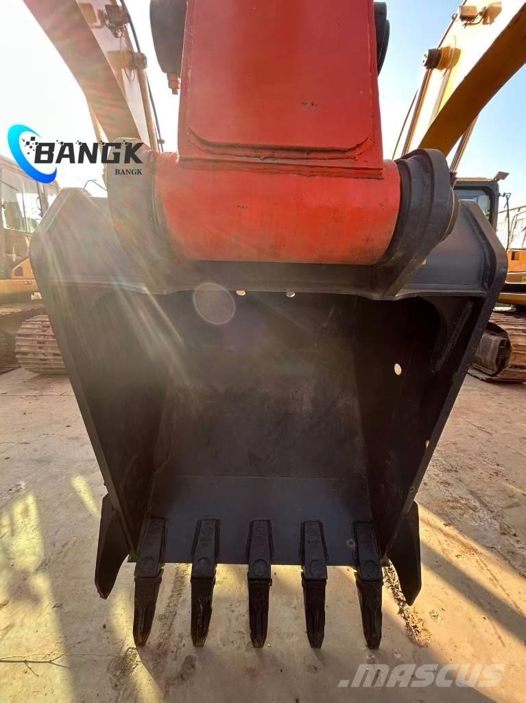 Hitachi ZX 240 Vikšriniai ekskavatoriai