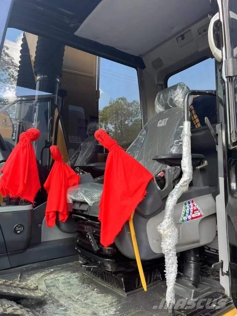 CAT 313 Vikšriniai ekskavatoriai