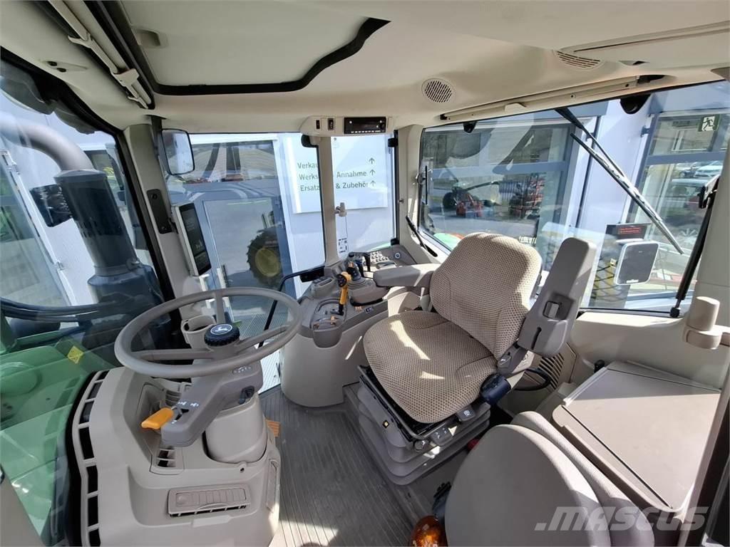 John Deere 6120M Traktoriai