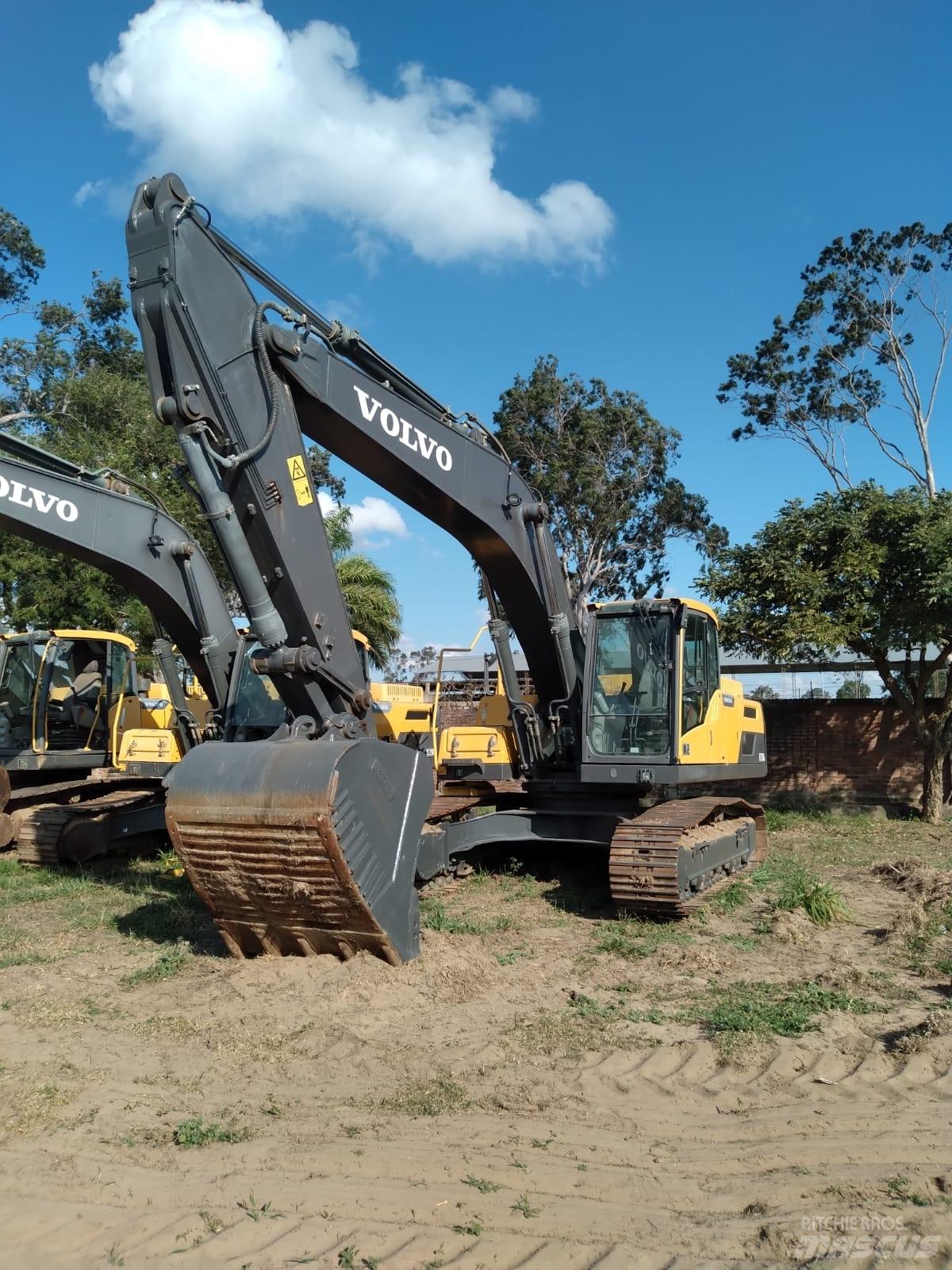 Volvo EC250DL Vikšriniai ekskavatoriai