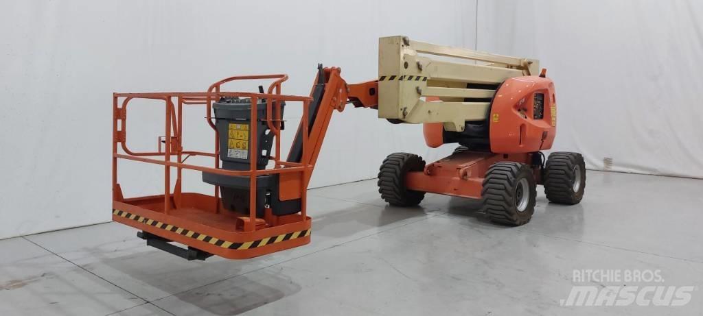 JLG 450 AJ Alkūniniai keltuvai