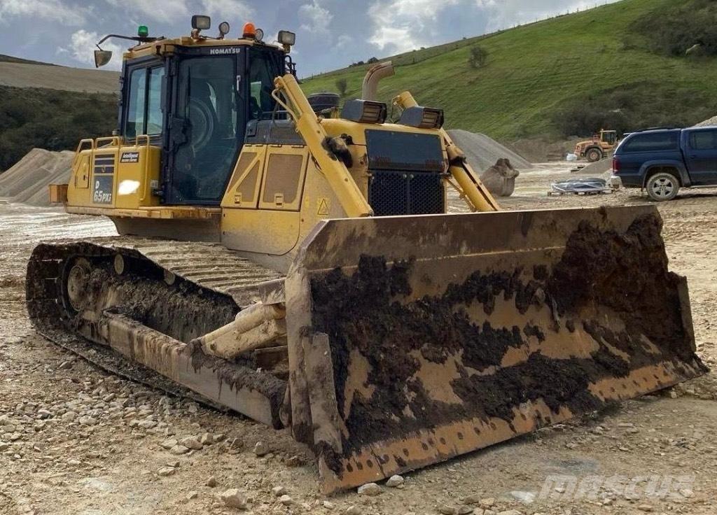 Komatsu DX65PXi-18 Vikšriniai buldozeriai