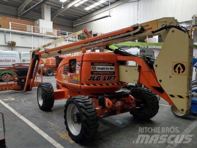 JLG 600AJ Alkūniniai keltuvai