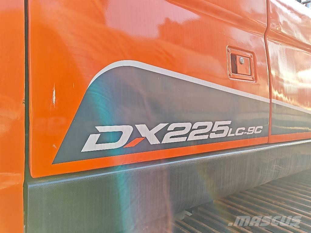 Doosan DX 225 LC-9C Vikšriniai ekskavatoriai