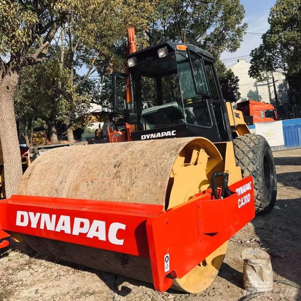Dynapac CA 30 D Vieno būgno volai