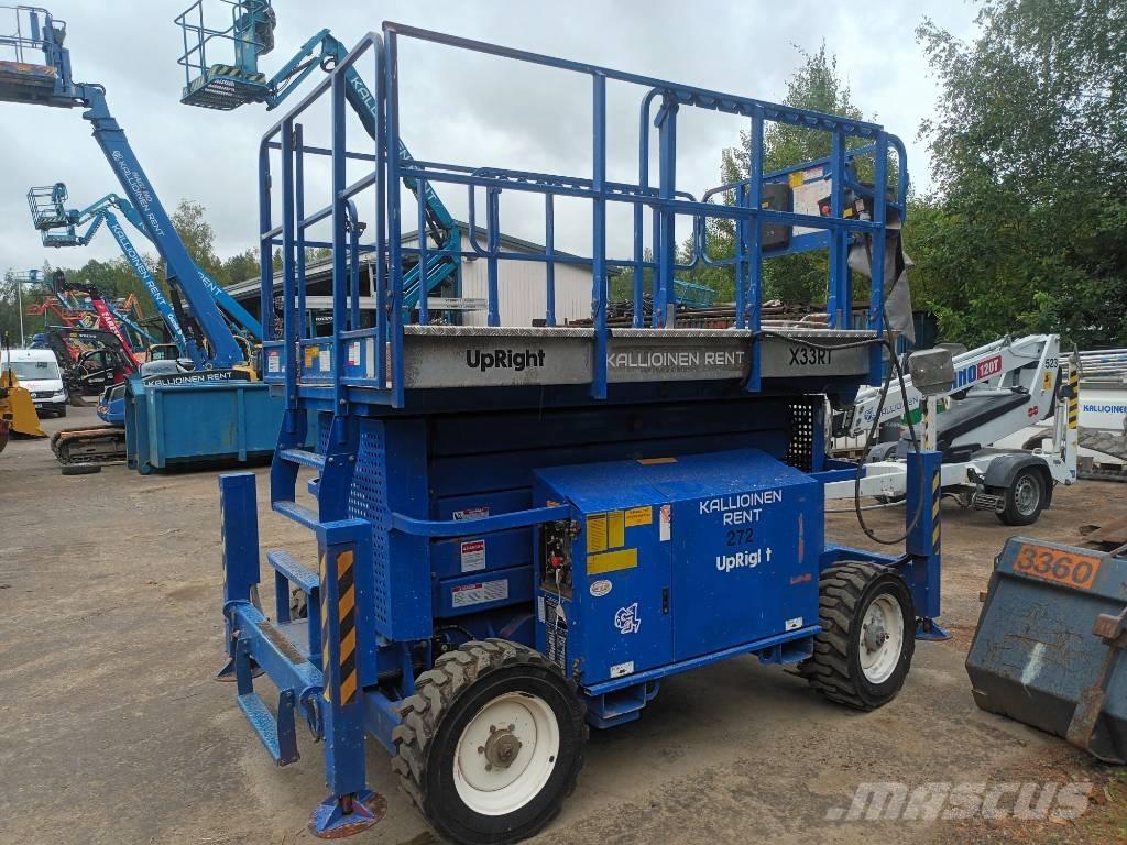 UpRight X33RT Žirkliniai keltuvai