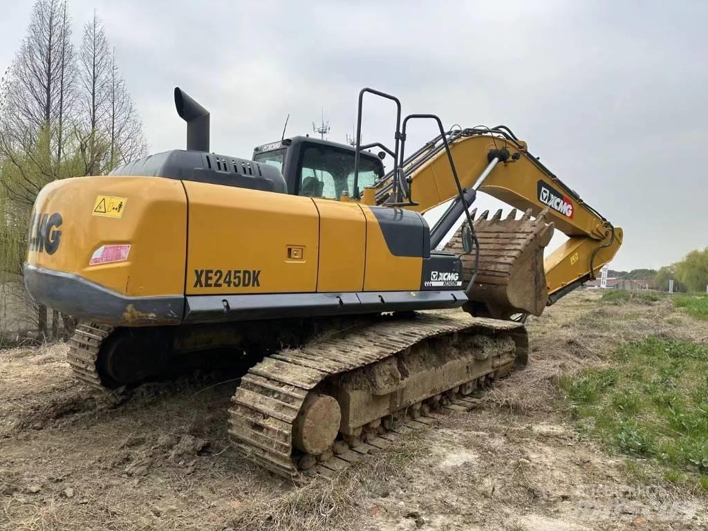 XCMG XE 245 DK Vikšriniai ekskavatoriai