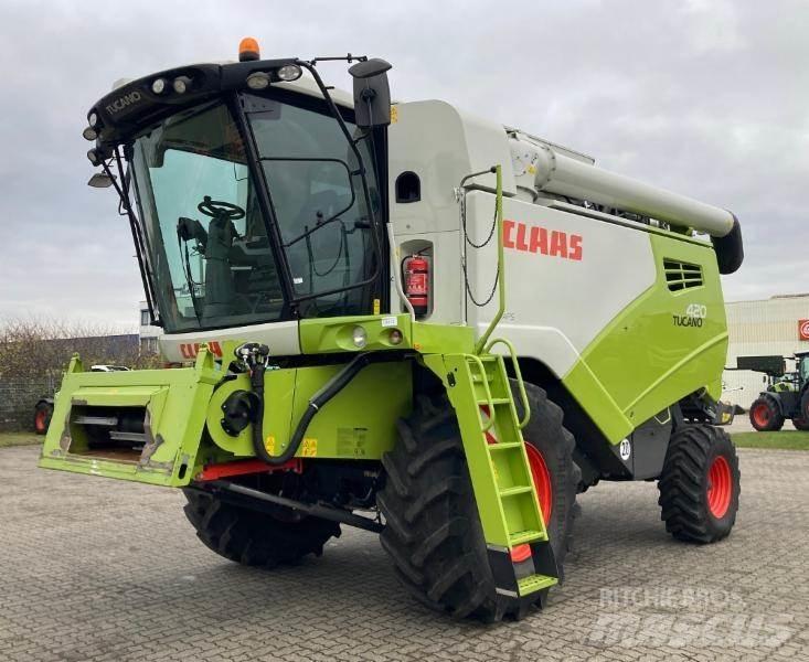 CLAAS TUCANO 420 Derliaus nuėmimo kombainai