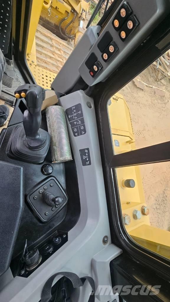 CAT D 6 T LGP Vikšriniai buldozeriai