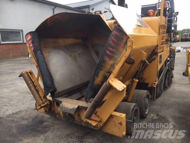CAT AP 300 Asfalto klotuvai