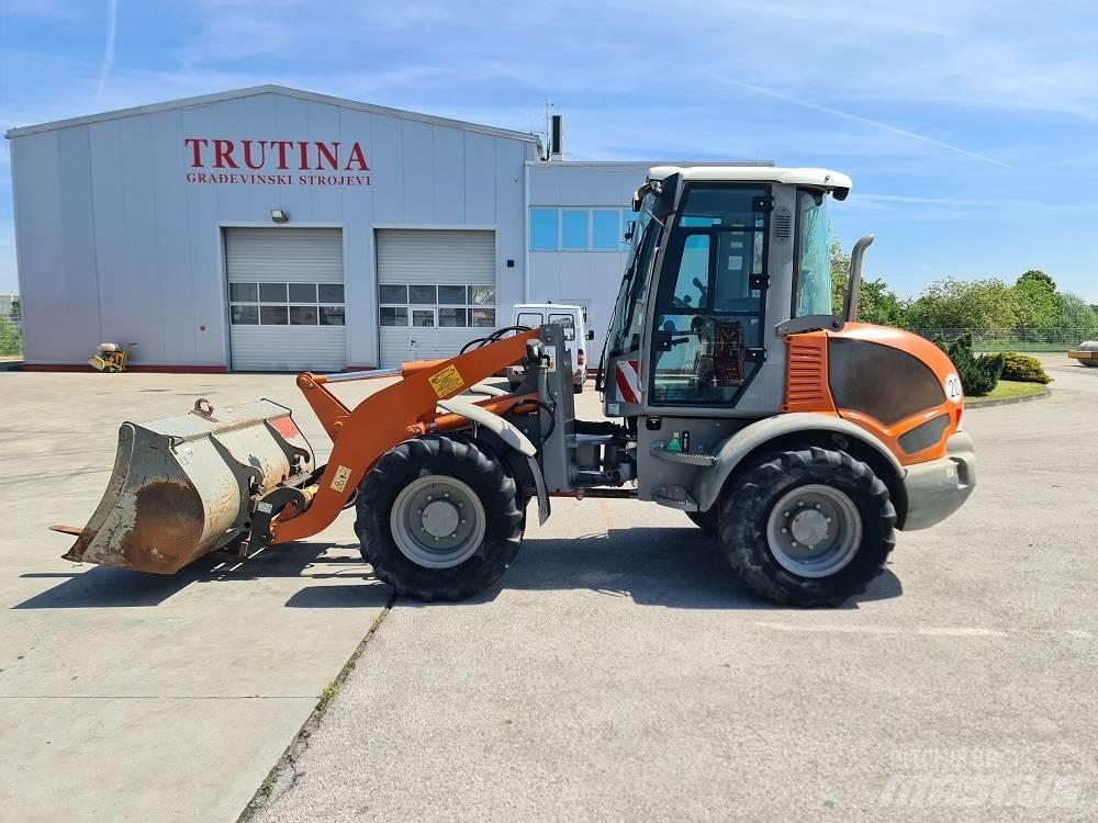 Atlas AR75e Naudoti ratiniai krautuvai