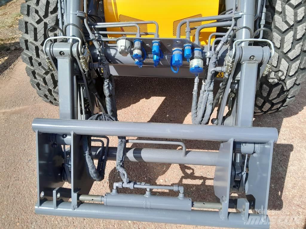 LM Trac 587 Specializuotos paskirties technika