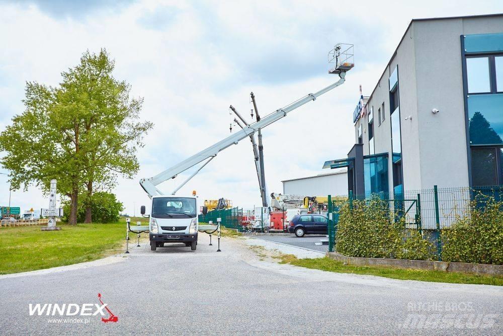 CMC PLA 250 Ant vilkikų montuojamos kėlimo platformos
