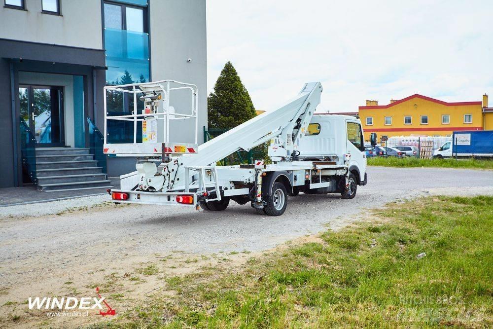 CMC PLA 250 Ant vilkikų montuojamos kėlimo platformos
