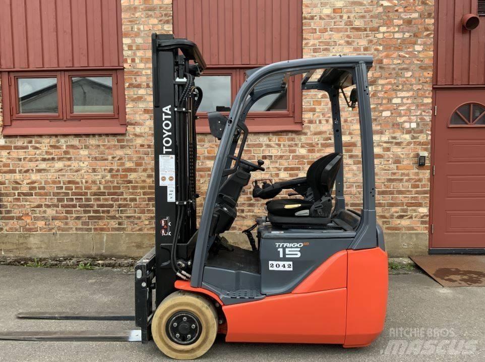 Toyota 8 FB E 15 T Elektriniai šakiniai krautuvai