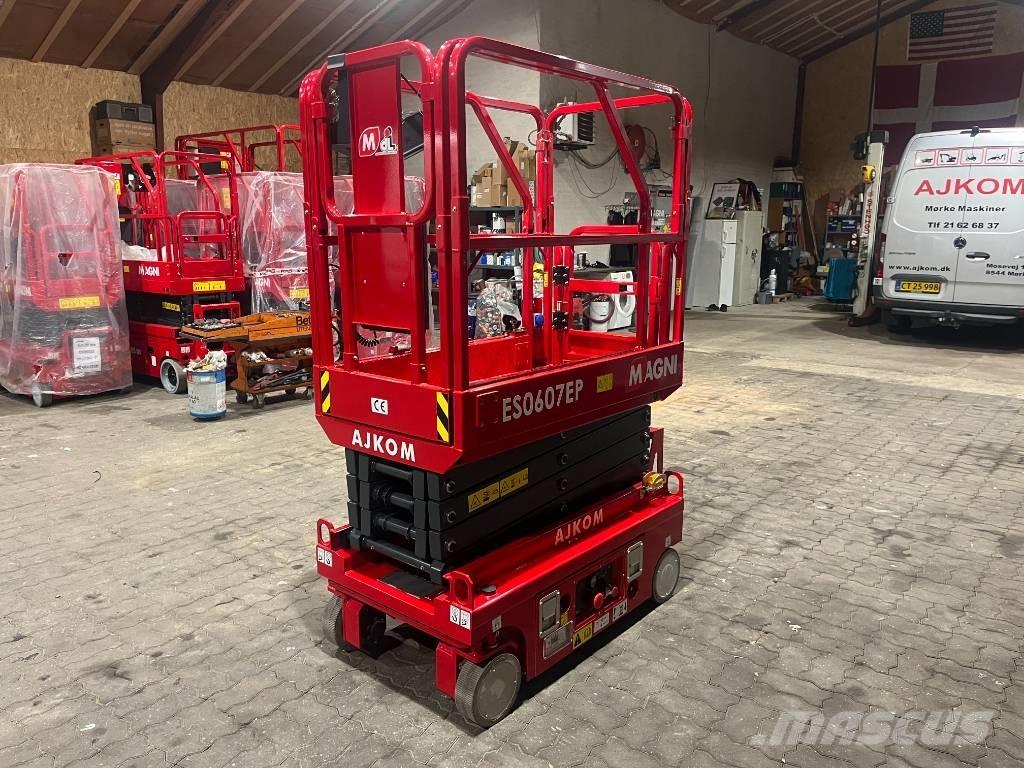 Magni ES 0607 DC Žirkliniai keltuvai