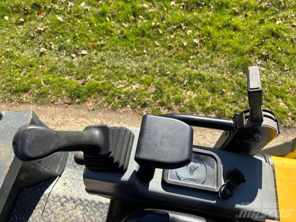 Wacker Neuson DT 23 Vikšrinė savivartė technika