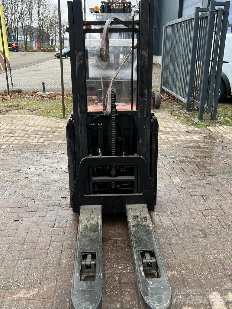 BT SPE 125 Rankiniai vėžimėliai