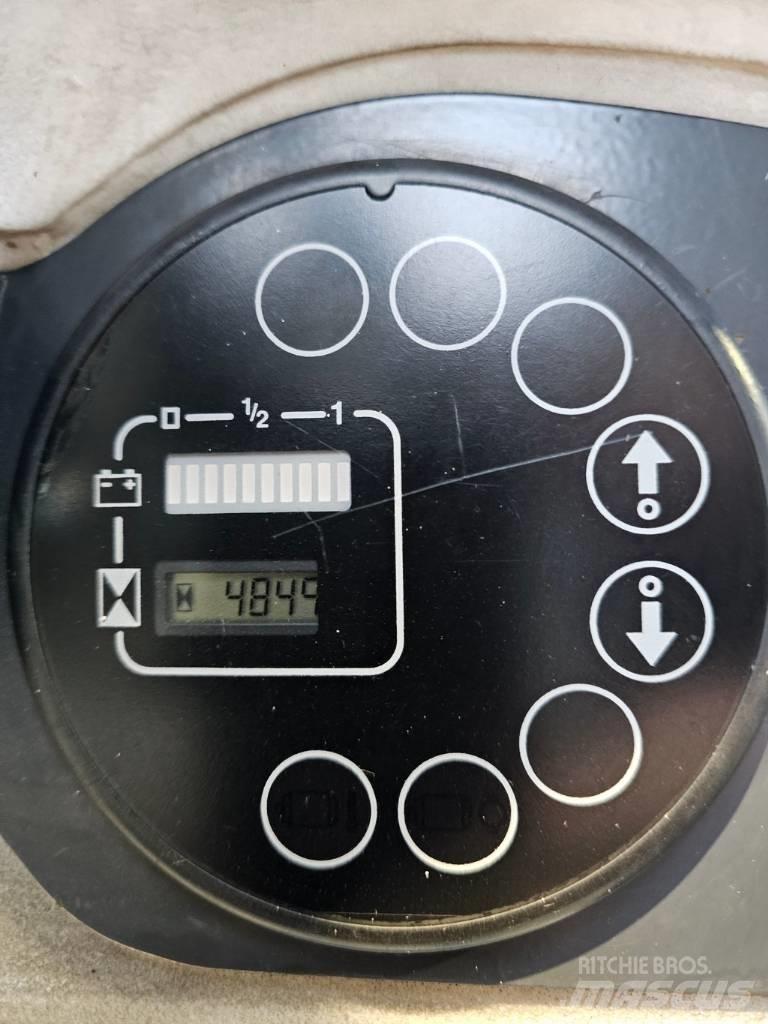 Still R 06 Naudoti kompaktiški traktoriai