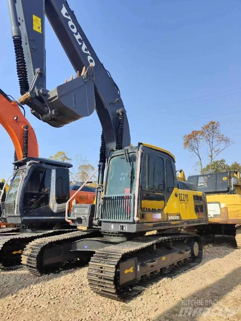 Volvo EC 210 Vidutinės galios ekskavatoriai 7-12 t