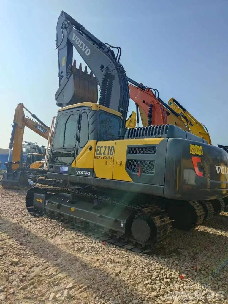 Volvo EC 210 Vidutinės galios ekskavatoriai 7-12 t